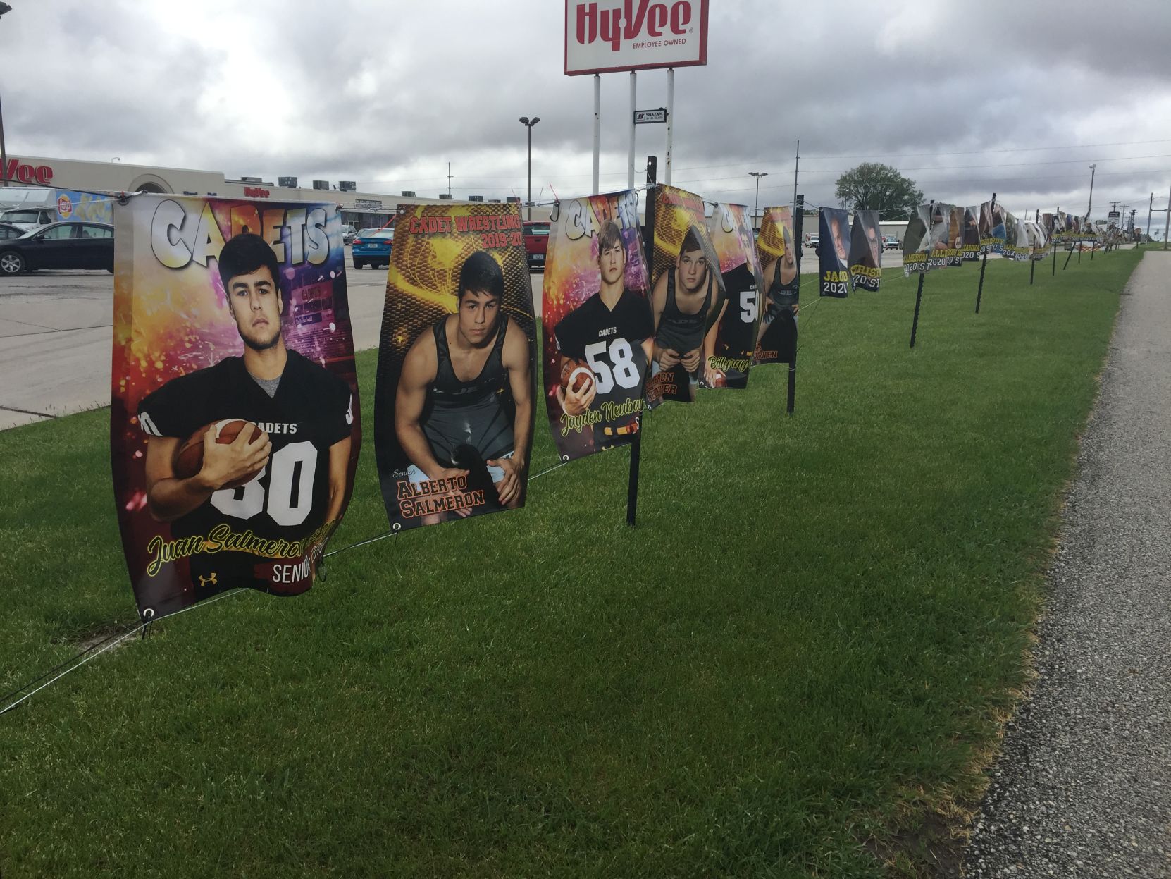 Senior_Signs_5.JPG